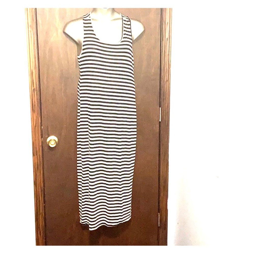 Long Comfortable Black/ Off white Maxi Dress 1X